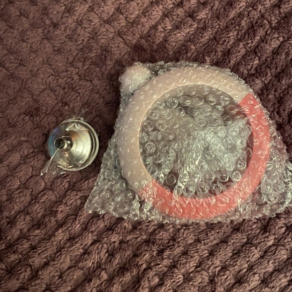 🩷NWT! Chic and Tonic Pink Bangle Flask🩷 - Picture 2 of 4